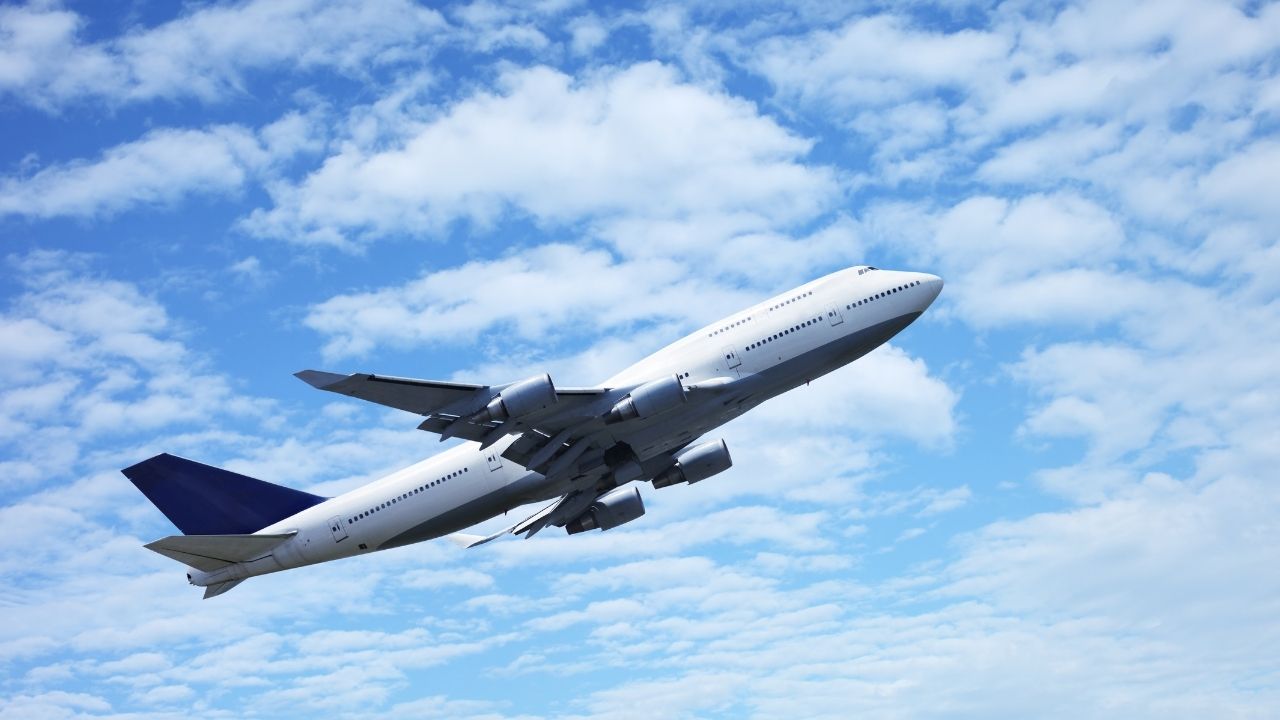 best time to find flight deals